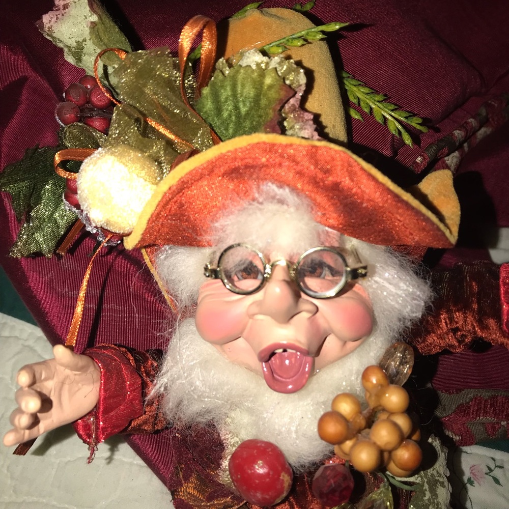Beautiful Mark Roberts Elf
